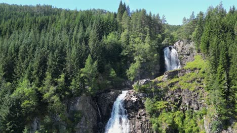 Espelandsfossen-Waterfall-Cascade-in-Granvin,-Odda,-Norway,-Scandinavia---Pedestal