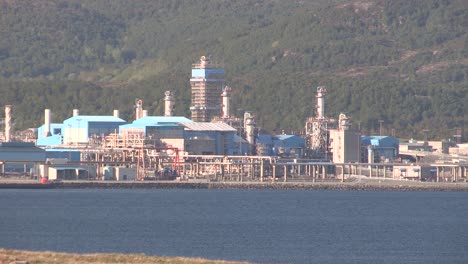 Plano-Medio-De-La-Terminal-De-Petróleo-Y-Gas-Cerca-De-Stavanger,-Noruega-1