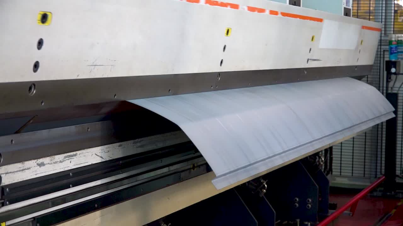 Professional electric machine for production and bending of sheet metal. Static view