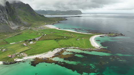 Lofoten,-Norwegen,-Strand-Gesäumte-Abgelegene-Küstenstraße