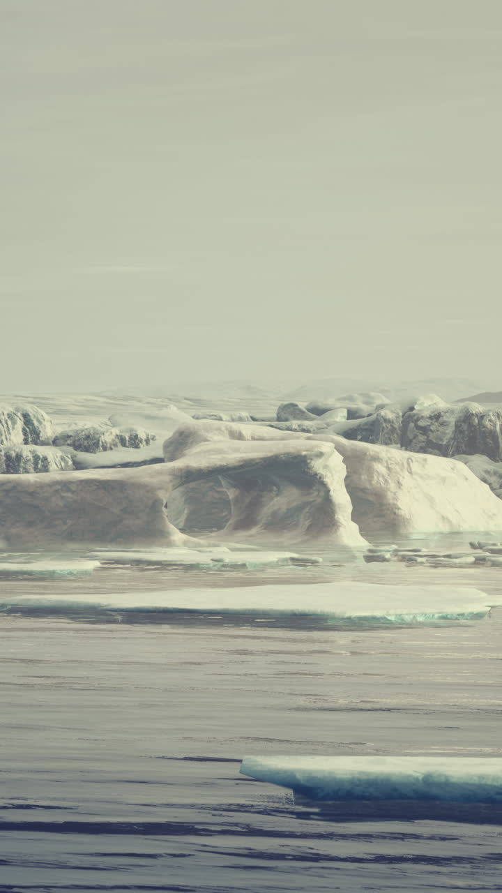 그린란드 남쪽 해안 에 있는 빙산