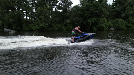 Extreme-sports-jet-ski-rider