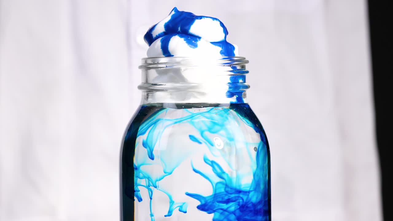 항아리에 색을 는 실험