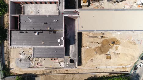 trabajadores en la construcción de edificios