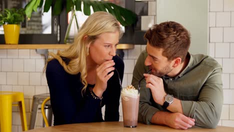 Having-couple-having-milkshake-4k