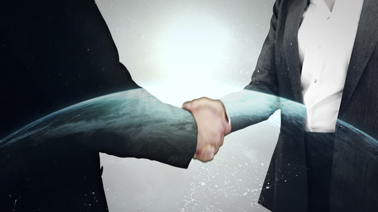 두 명의 사업가들이 지구 앞에서 손을 흔들고 있습니다.