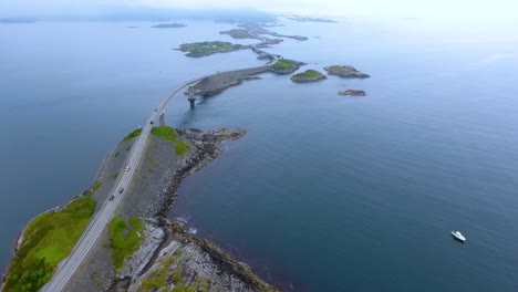 Luftaufnahmen-Der-Atlantikstraße-In-Norwegen