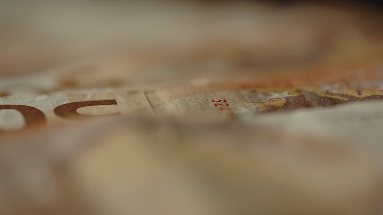 멋진 매크로 돌리, 현금으로 된 50 유로 지폐