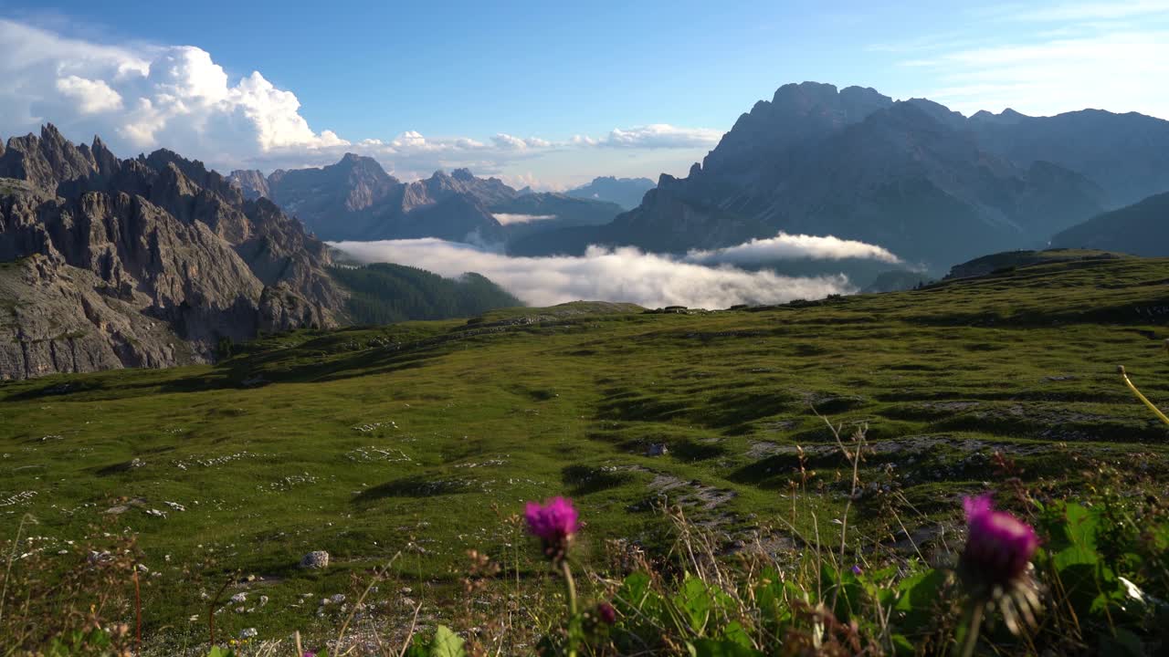 parque natural nacional tre cime nos alpes dolomitas. belíssima natureza da itália.
