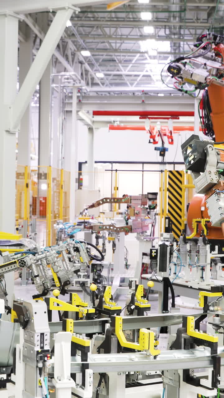 공장에서의 자동화된 제조 프로세스