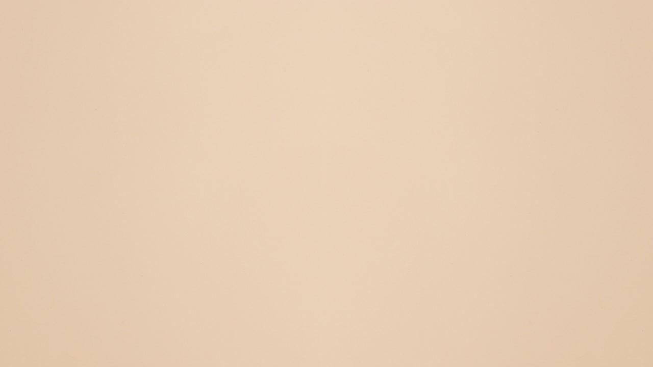 los libros antiguos hacen un marco para el texto en fondo beige.