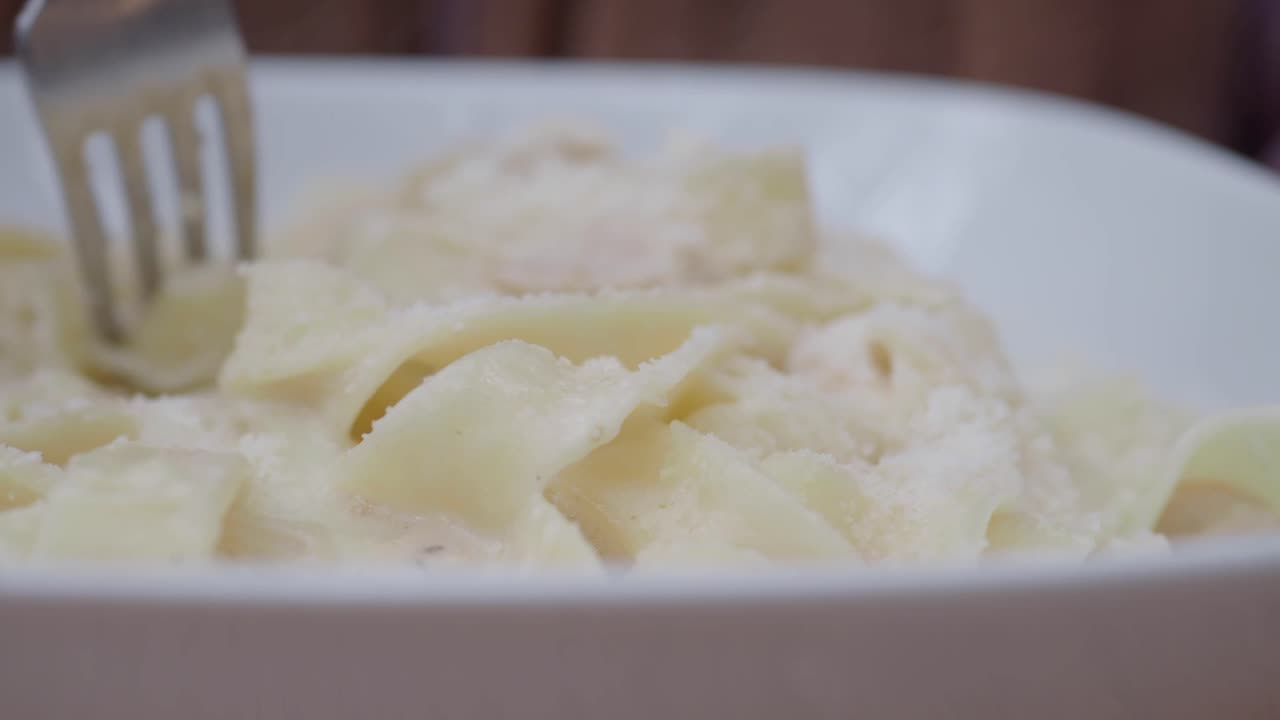 Fettuccine cremose Alfredo