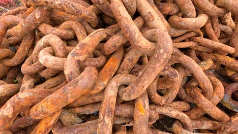 close-up view of intertwined rusty chains