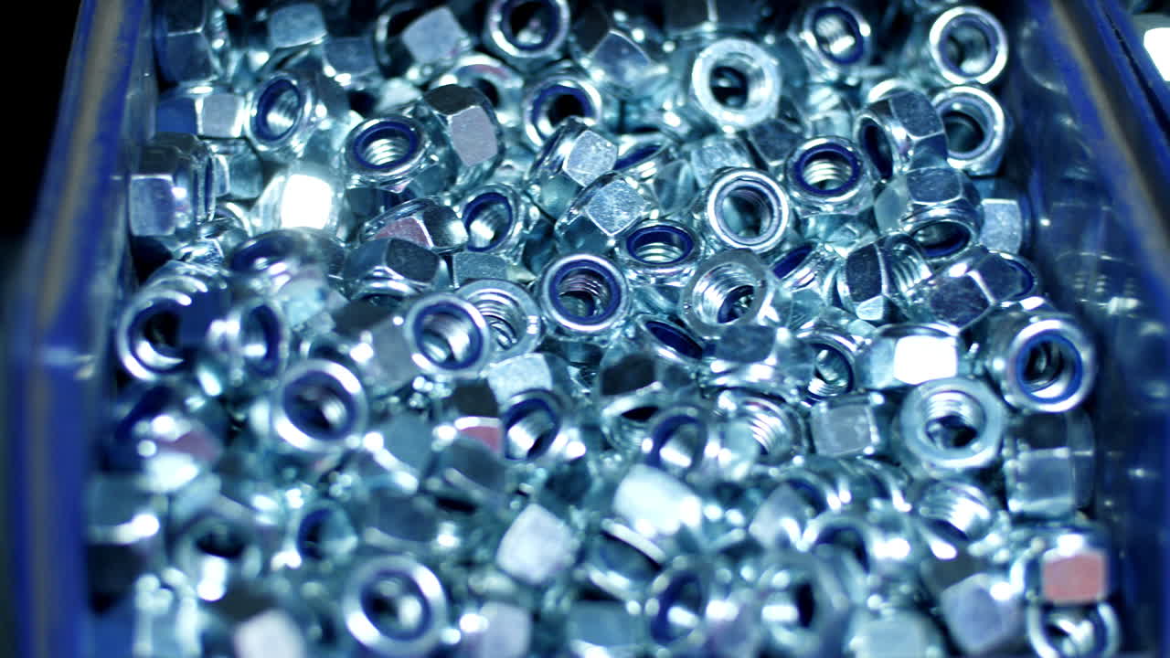 산업용 반 ⁇ 이는 견과류, 금속 제품 제조