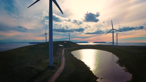 Molinos-De-Viento-Para-La-Producción-De-Energía-Eléctrica-Parque-De-Molinos-De-Viento-Havoygavelen-Noruega