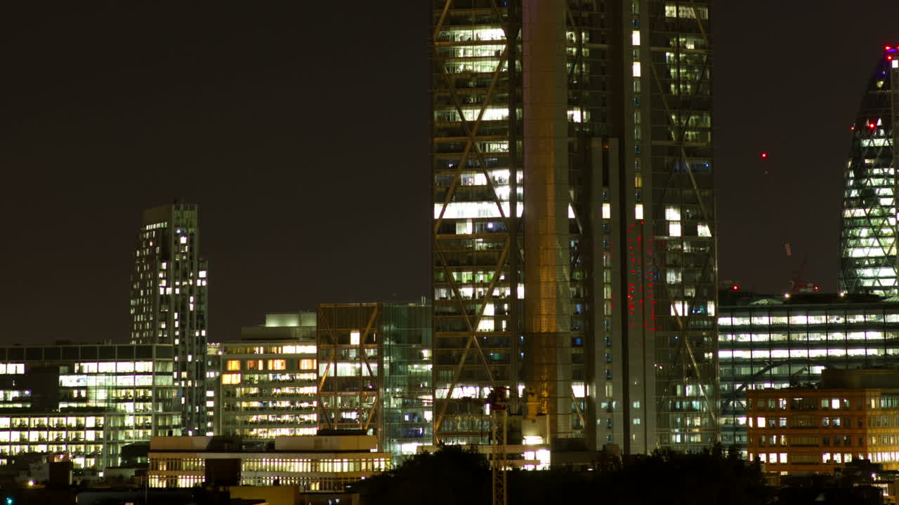 런던 나이트 팬 0 01