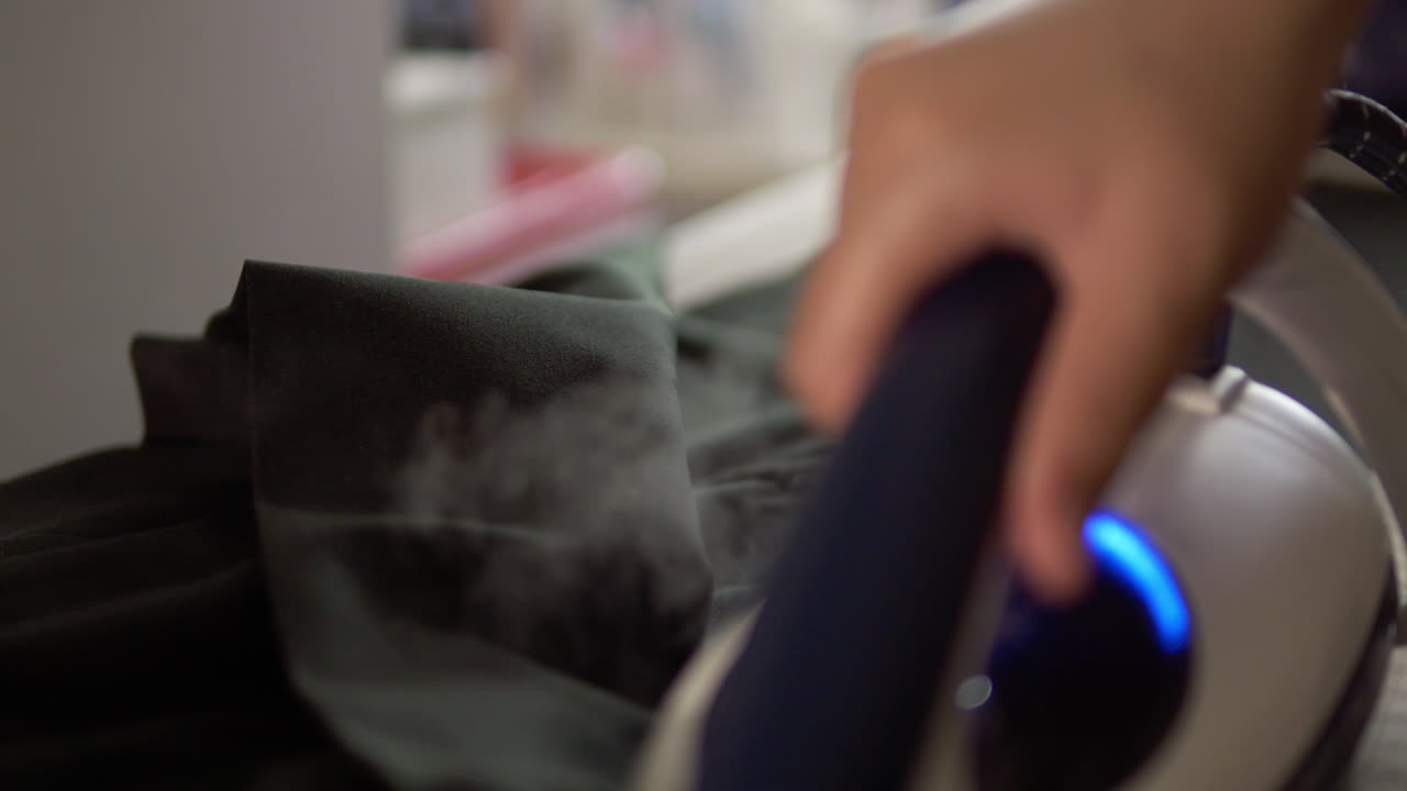 증기 철로 천 바지를 아이러닝