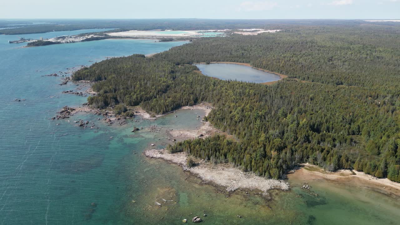 로키 레이크 휴론 해안선, 내륙 호수 및 채석장, 미시간의 공중 등반 판