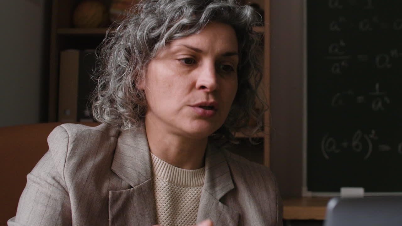 Teacher Giving Online Lecture