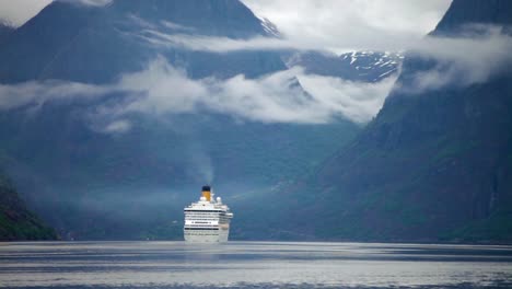 cruise ship, cruise liners on hardanger fjorden, norway