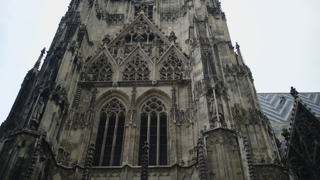 Eksteriør af Sankt Stefans Domkirke i Wien, Østrig