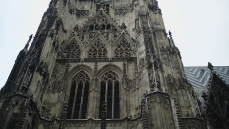 exterior de la catedral de san esteban en viena, austria