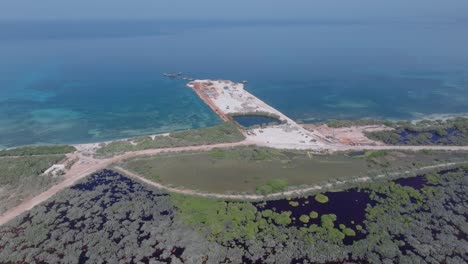 construcción del puerto de cabo rojo y los hoteles de pedernales, república dominicana