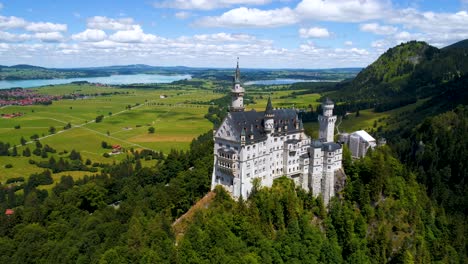 neuschwanstein castle bavarian alps germany