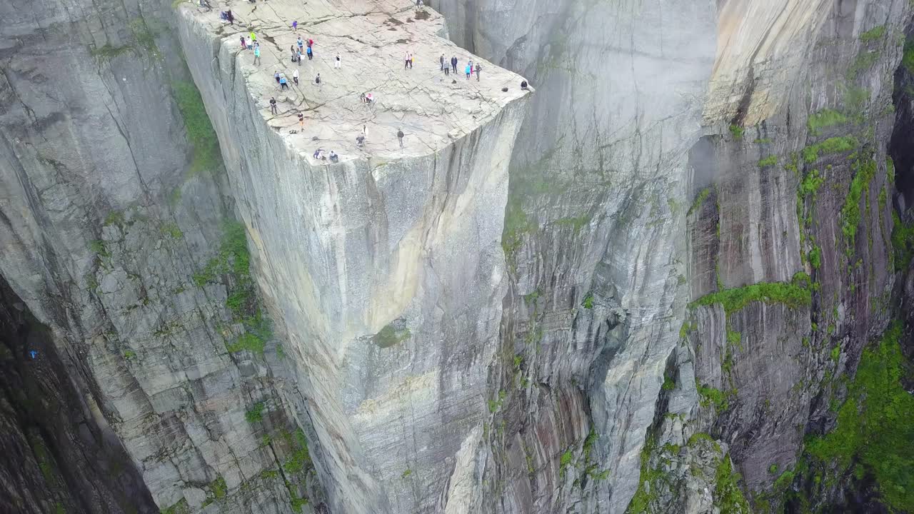 노르웨이 공중 드론 샷 18.mp4의 preikestolen