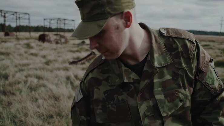 Soldato in un'esercitazione militare