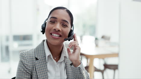 Atención-Al-Cliente,-Sonrisa-Y-Mujer-En-Discusión