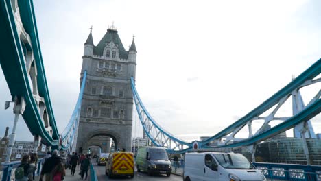 tower bridge in london