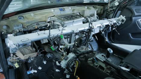 reparación de interiores de automóviles y tablero de instrumentos
