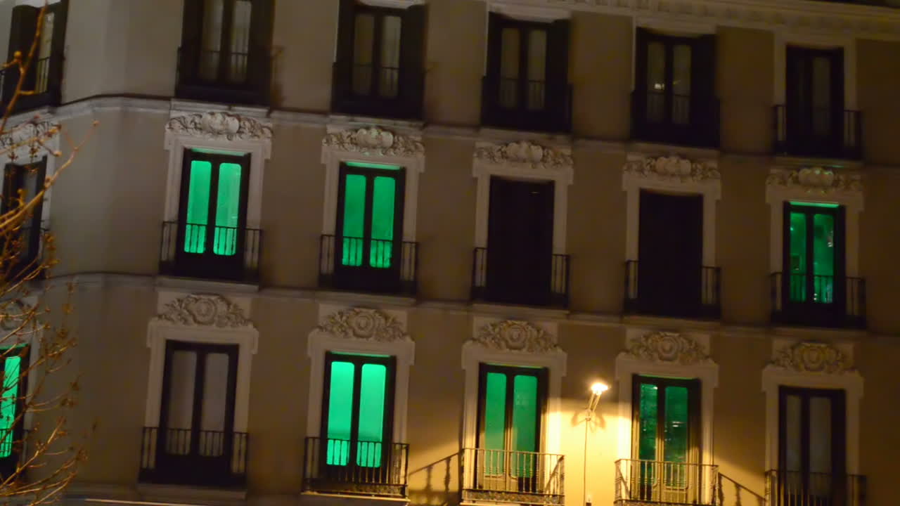 PLAZA DEL CALLAO. Hotel nella zona di Madrid. Le camere libere lampeggiano