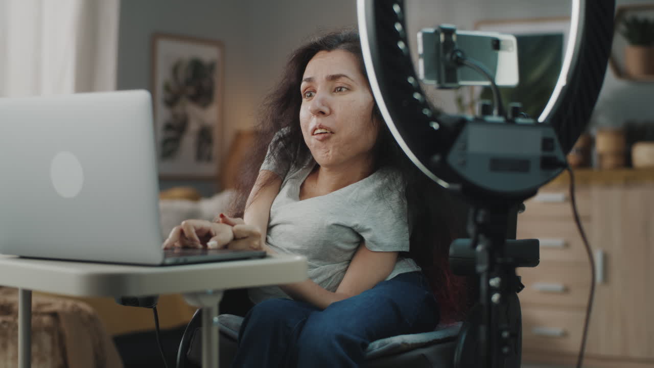 Woman in Wheelchair Streaming Online