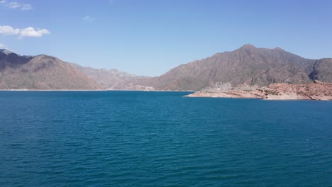 Huge-water-reservoir-at-sunny-day-in-Mendoza,-Argentina