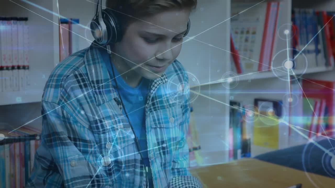 animación de la red de conexiones a través de estudiantes caucásicos que usan auriculares