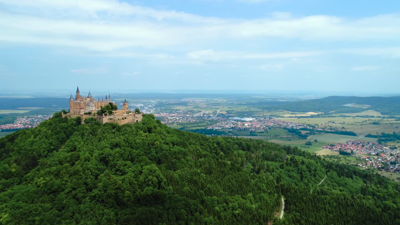 hohenzollern 성, 독일. 공중 fpv 드론 비행.