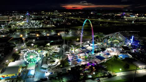 Sonnenuntergang-In-Der-Innenstadt-Von-Orlando-Florida-Vereinigte-Staaten