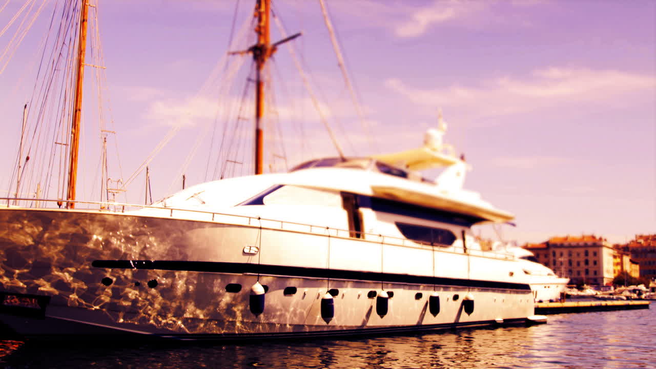 Marseille Superyacht 0 06