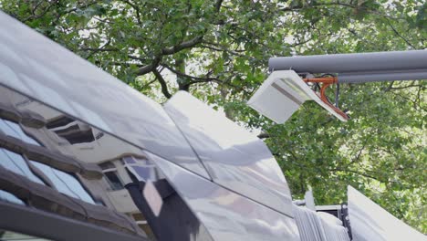 Arriving-electric-bus-at-the-charging-station