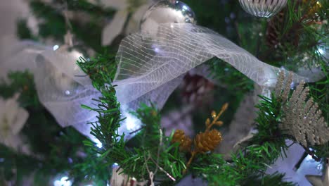 christmas-balls-on-a-tree