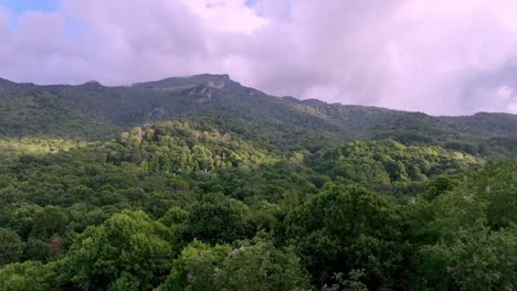 Antenne-Nach-Oben-Kippen-Großvater-Berg-NC