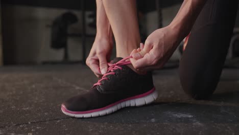 Entrenamiento-Cruzado-En-Un-Gimnasio