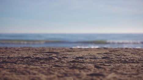 focus shifting at an empty beach