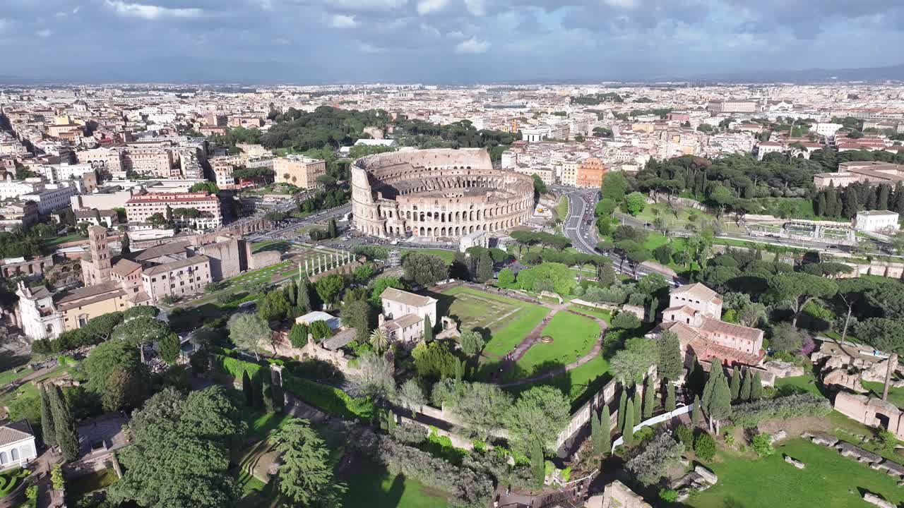 Rome Colosseum At Rome In Lazio Italy. Medieval Buildings. Downtown District. Rome Colosseum At Rome In Lazio Italy. Archaeological Park. Cultural Heritage. Italy Skyline.