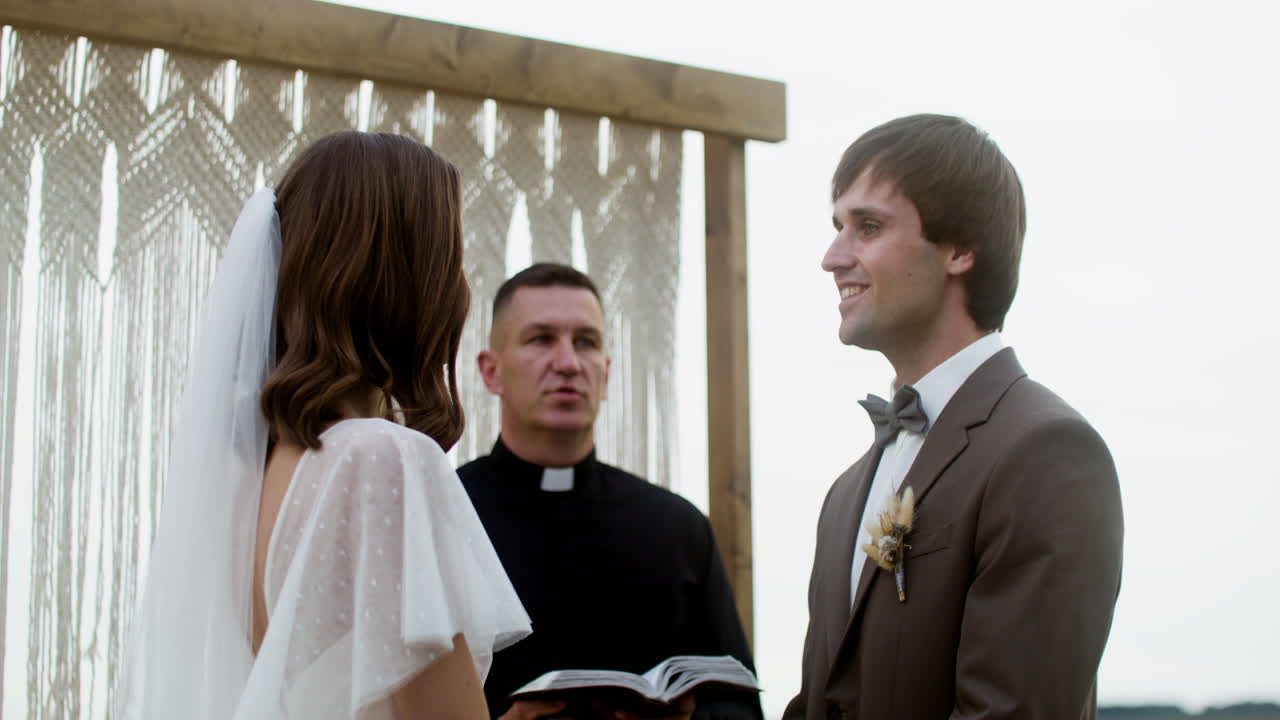 결혼 하는 부부