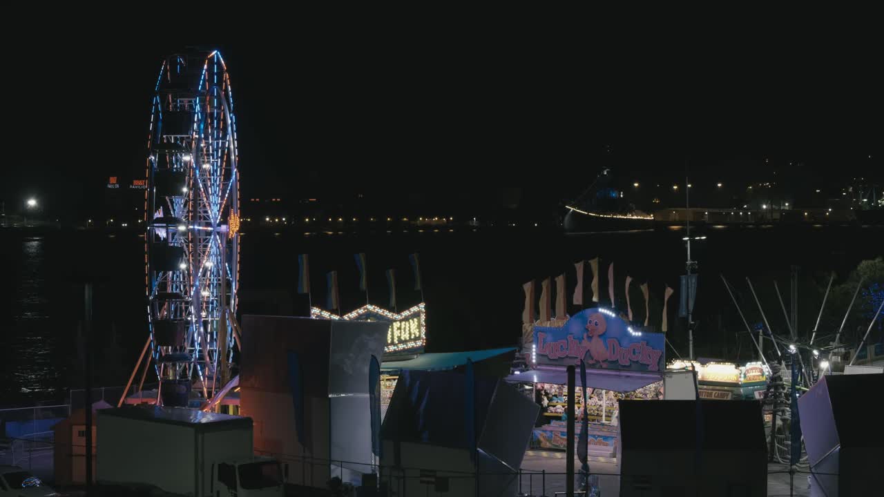 필라델피아의 펜 랜딩에서 관람차 및 오락