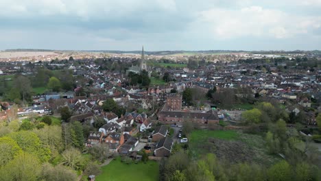 Saffron-Walden-Market-Town-Essex-Reino-Unido-Drone-Imágenes-Aéreas-4k