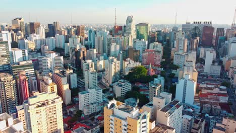 Vista-De-La-Avenida-Paulista-En-Sao-Paulo,-Brasil